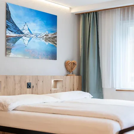 Apartment Bolero